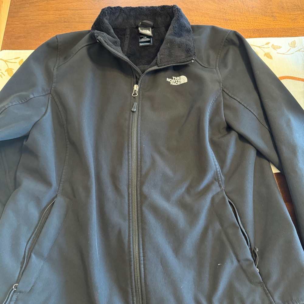 The North Face Women's Apex Barrier Soft Shell Black Jacket